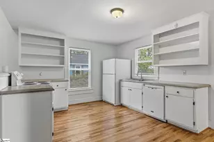 9 Donaldson St, Greenville, SC 29611 - Photo 13