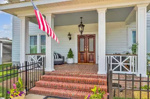 109 W Curtis St, Simpsonville, SC 29681 - Photo 5
