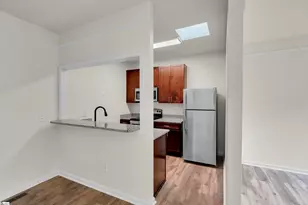 233 N Main St, Greenville, SC 29601 - Photo 7