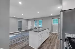 110 Lyons Ct, Simpsonville, SC 29681 - Photo 11