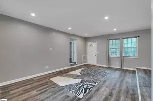 110 Lyons Ct, Simpsonville, SC 29681 - Photo 7