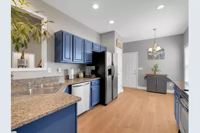 305 Glencrest Court, Greer, SC 29650 - Photo 11