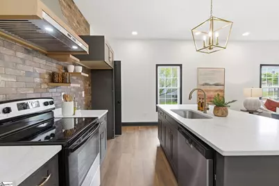 1 E 5th Street, Greenville, SC 29611 - Photo 17