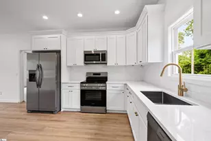 836 Melton Ave, Spartanburg, SC 29303 - Photo 7