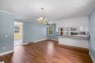 119 Pleasant Dr, Mauldin, SC 29662 - Photo 7