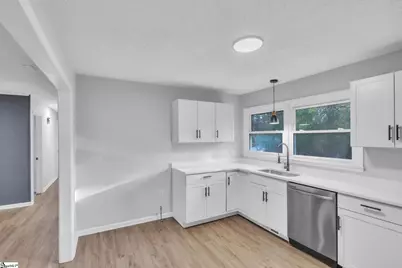 319 Catawba Circle, Seneca, SC 29672 - Photo 9