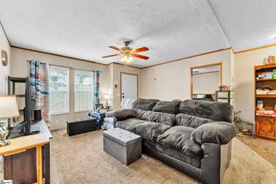115 Lyle Drive, Taylors, SC 29687 - Photo 5