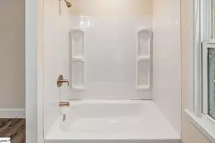 317 Cole St, Spartanburg, SC 29301 - Photo 23