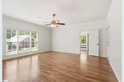 313 N Oakley Lane, Spartanburg, SC 29301 - Photo 9