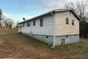121 Holy St, Spartanburg, SC 29307 - Photo 21