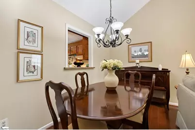 316 Angie Drive, Taylors, SC 29687 - Photo 9