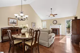 316 Angie Dr, Taylors, SC 29687 - Photo 7