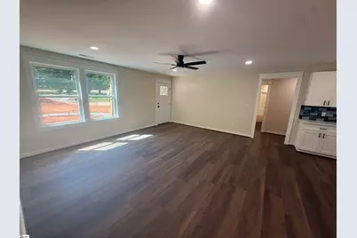 110 Friendly Street, Fountain Inn, SC 29644 - Photo 5