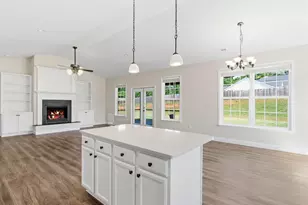 382 W Darby Rd, Greenville, SC 29609 - Photo 11