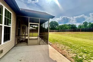 382 W Darby Rd, Greenville, SC 29609 - Photo 33