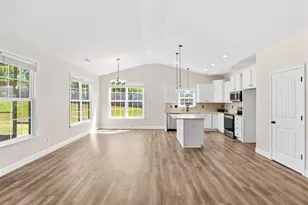 382 W Darby Rd, Greenville, SC 29609 - Photo 7