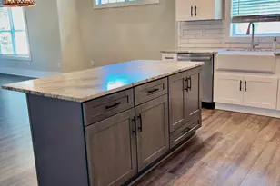 512 Trade St, Greer, SC 29651 - Photo 7