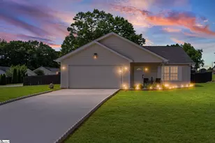 707 Mirabelle Ct, Spartanburg, SC 29301 - Photo 1
