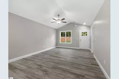 1075 E Prince Road, Landrum, SC 29356 - Photo 11