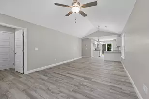 1075 E Prince Rd, Landrum, SC 29356 - Photo 7