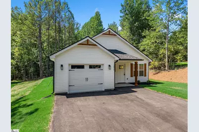 1075 E Prince Road, Landrum, SC 29356 - Photo 5