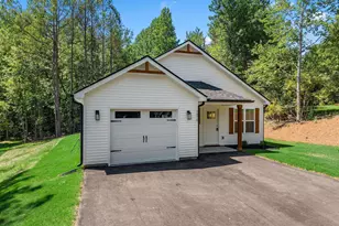 1075 E Prince Rd, Landrum, SC 29356 - Photo 5