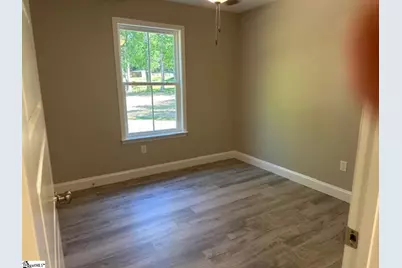 1075 E Prince Road, Landrum, SC 29356 - Photo 11
