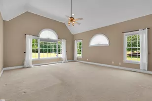 9 Beckworth Dr, Taylors, SC 29687 - Photo 15