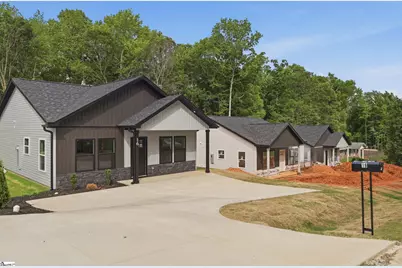 16 Poplar Street, Woodruff, SC 29388 - Photo 3