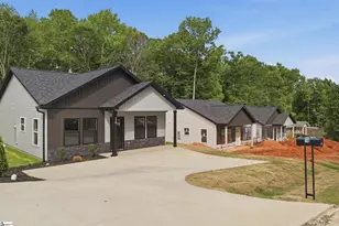 16 Poplar St, Woodruff, SC 29388 - Photo 3