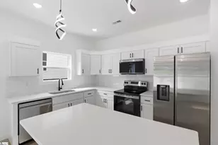 16 Poplar St, Woodruff, SC 29388 - Photo 9