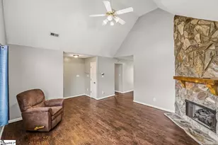 301 E Myles Ln, Spartanburg, SC 29303 - Photo 5