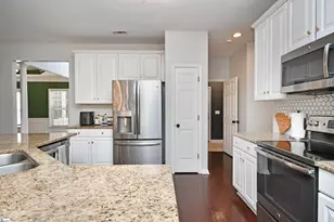 307 Grimes Dr, Simpsonville, SC 29681 - Photo 19