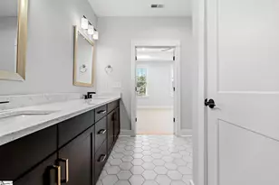 14 Whitner St, Greenville, SC 29601 - Photo 29