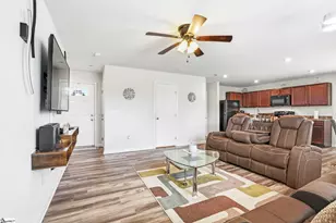 810 Purcell Dr, Woodruff, SC 29388 - Photo 5