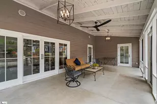 305 E Prince Rd, Landrum, SC 29356 - Photo 33