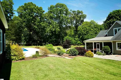 305 E Prince Road, Landrum, SC 29356 - Photo 3