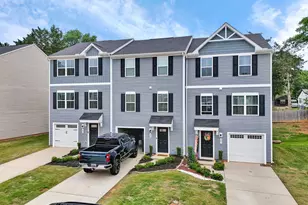221 Brooklane Ct, Easley, SC 29642 - Photo 3