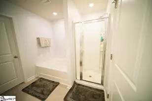 221 Fountain Oak Ln, Easley, SC 29642 - Photo 23