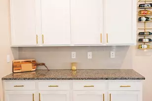 221 Fountain Oak Ln, Easley, SC 29642 - Photo 9