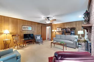 401 Woodland Way, Laurens, SC 29360 - Photo 9