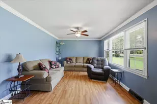 18 Fairlane Dr, Mauldin, SC 29662 - Photo 5