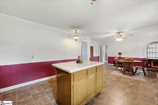 18 Fairlane Dr, Mauldin, SC 29662 - Photo 11