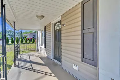 104 Lake Avenue, Greer, SC 29650 - Photo 5
