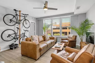 100 E Washington St, Greenville, SC 29601 - Photo 5