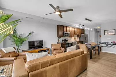 100 E Washington Street #Unit 52, Greenville, SC 29601 - Photo 7