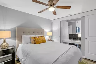 100 E Washington St, Greenville, SC 29601 - Photo 15