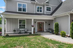 101 S Valley Ln, Greenville, SC 29611 - Photo 3