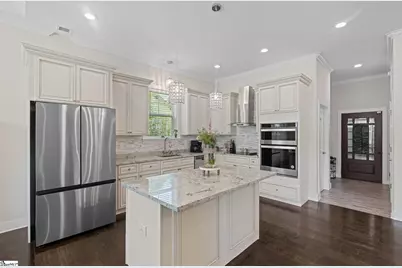 101 S Valley Lane, Greenville, SC 29611 - Photo 11