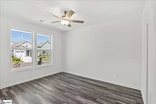 5091 Sunnycreek Dr, Boiling Springs, SC 29316 - Photo 3